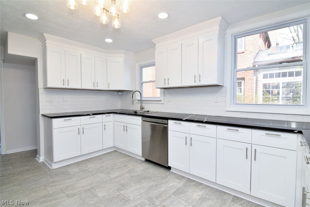 2339 Canterbury Road University Heights OH 44118