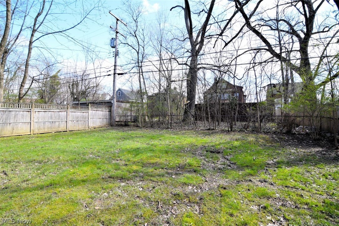 2339 Canterbury Road University Heights OH 44118