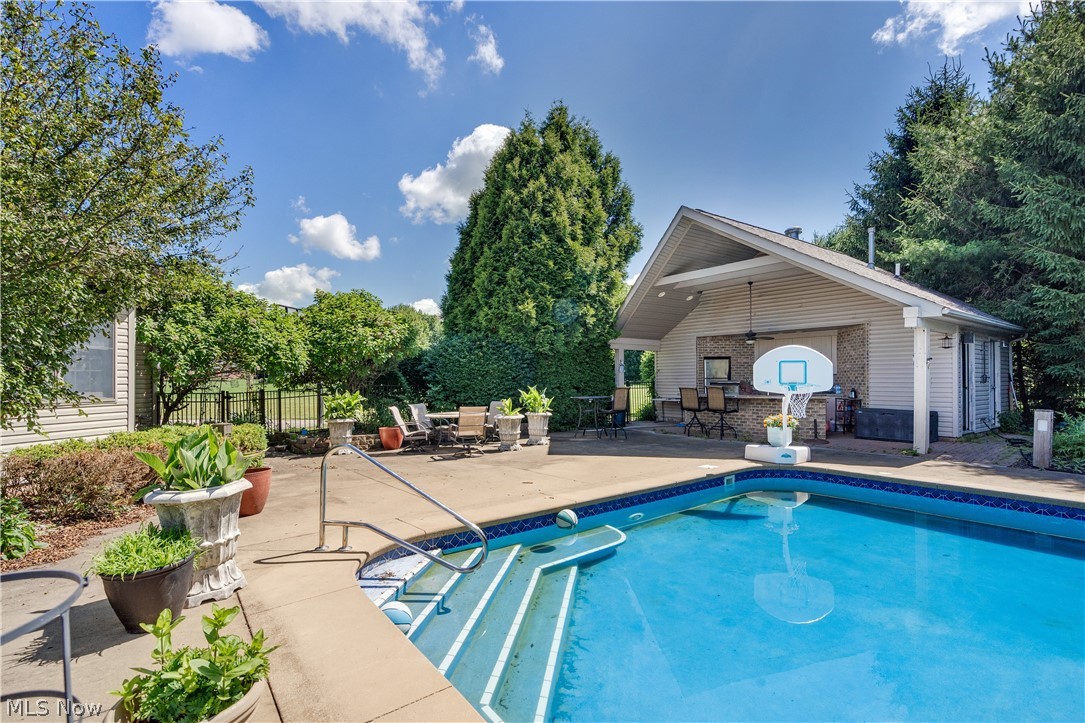 11535 Sunny Lake Drive New Middletown OH 44442