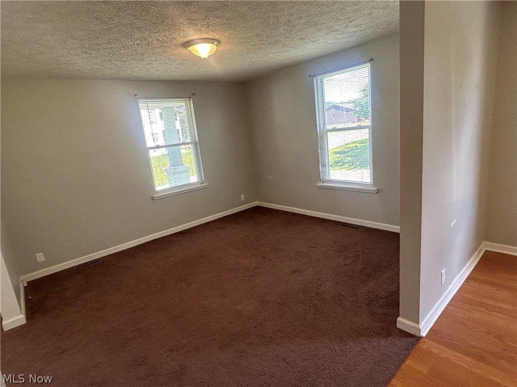 110 Greene Street Newport OH 45768