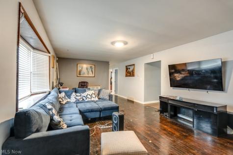 200 Cochran Road Cuyahoga Falls OH 44223
