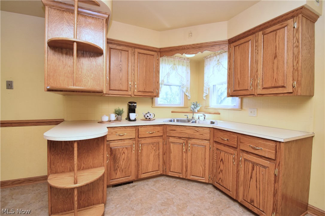 211 Parish Avenue Hubbard OH 44425