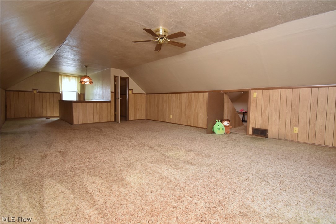 211 Parish Avenue Hubbard OH 44425