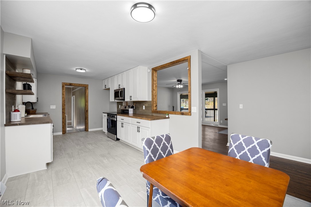 105 N Woodhill Drive Amherst OH 44001