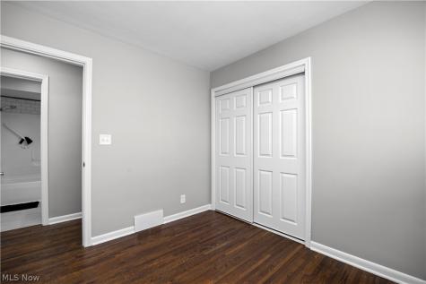 105 N Woodhill Drive Amherst OH 44001