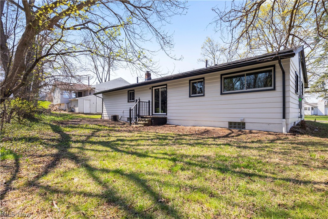 105 N Woodhill Drive Amherst OH 44001