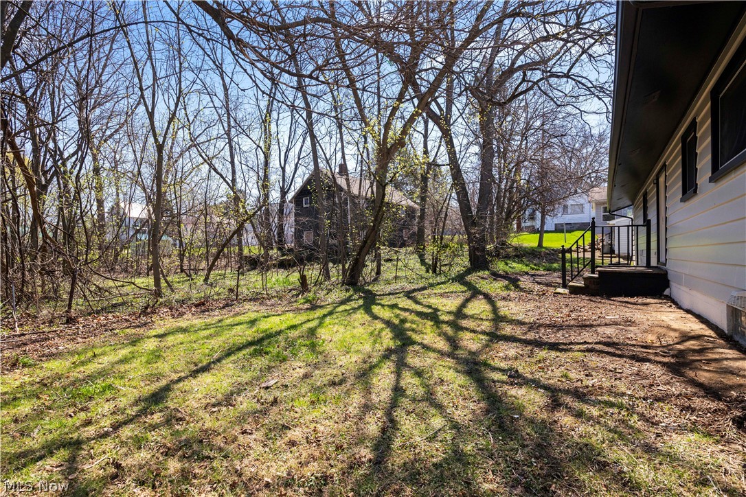 105 N Woodhill Drive Amherst OH 44001