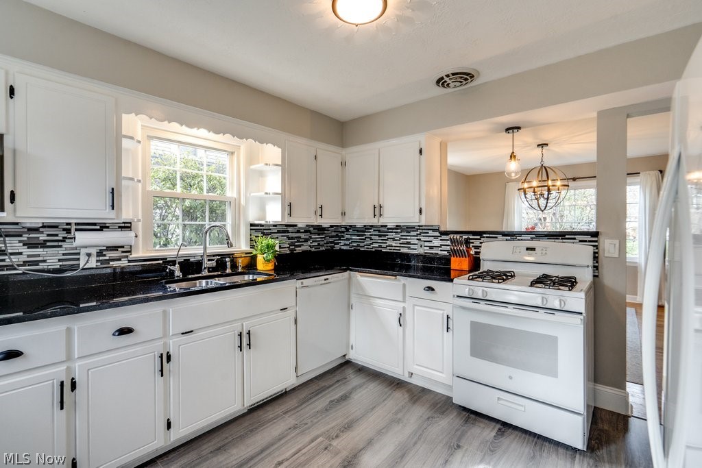 233 Kenilworth Drive Akron OH 44313