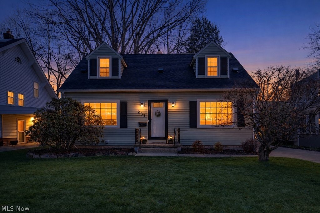233 Kenilworth Drive Akron OH 44313