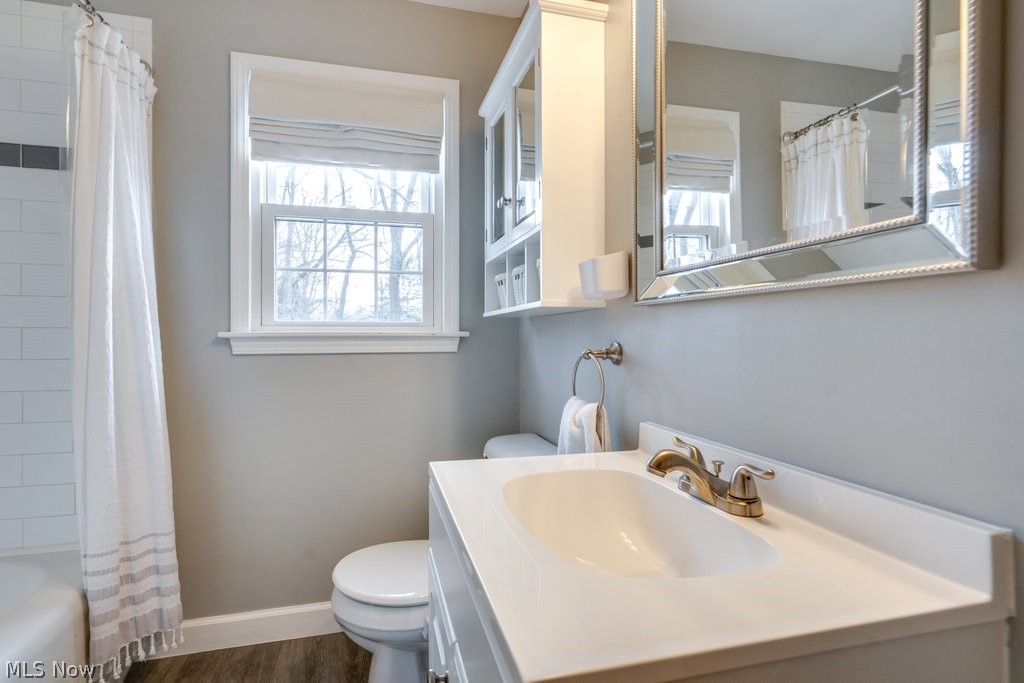233 Kenilworth Drive Akron OH 44313