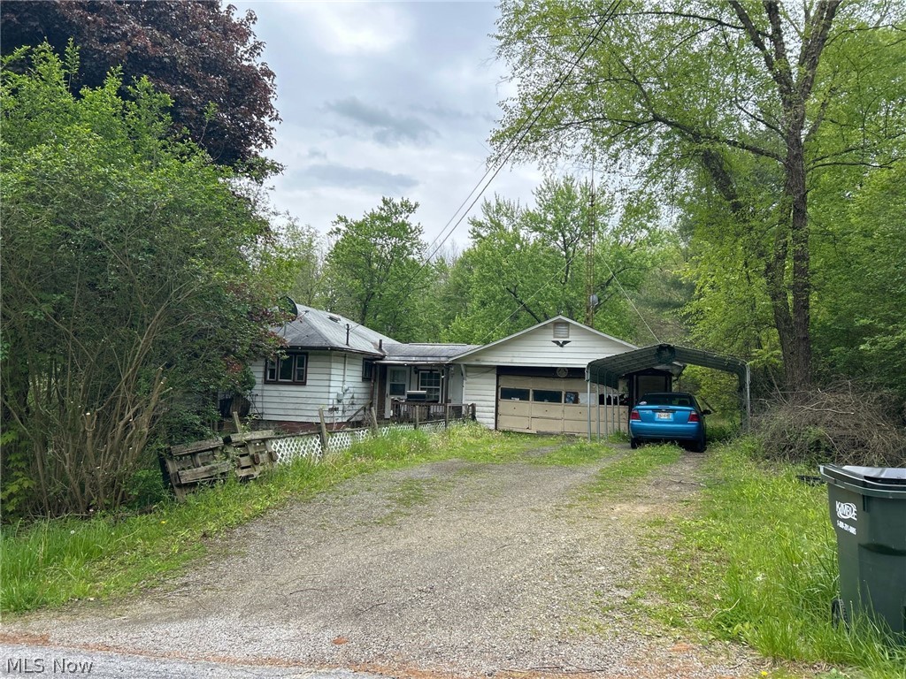 6604 Mapleton Street SE East Canton OH 44730