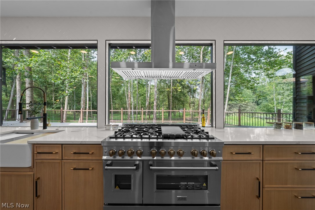 6100 Loch Lomond Court Solon OH 44139