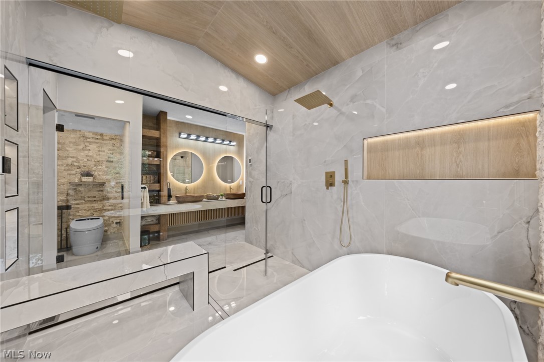 6100 Loch Lomond Court Solon OH 44139