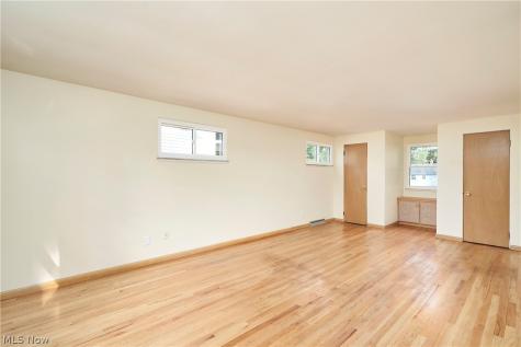 1503 Artman Avenue Akron OH 44313