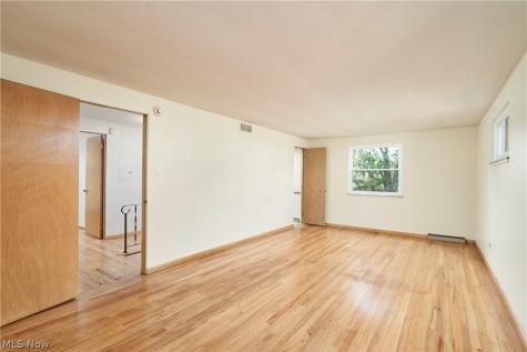 1503 Artman Avenue Akron OH 44313