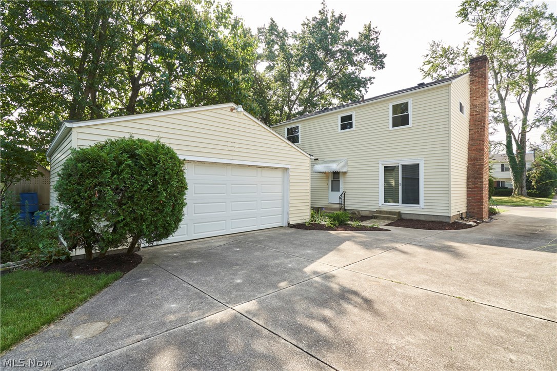 1503 Artman Avenue Akron OH 44313