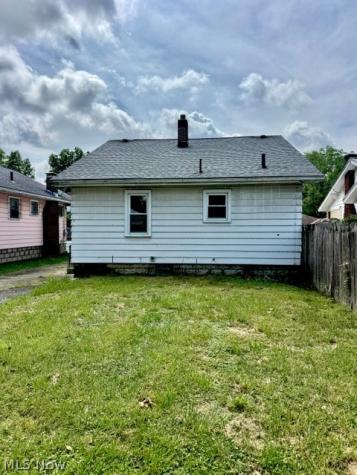 328 Marmion Avenue Youngstown OH 44507