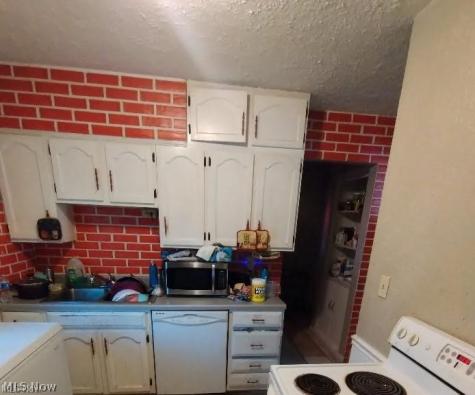852 Marmion Avenue Youngstown OH 44502