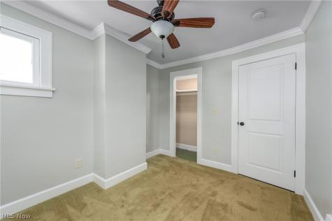 3755 Highland Road Cleveland OH 44111