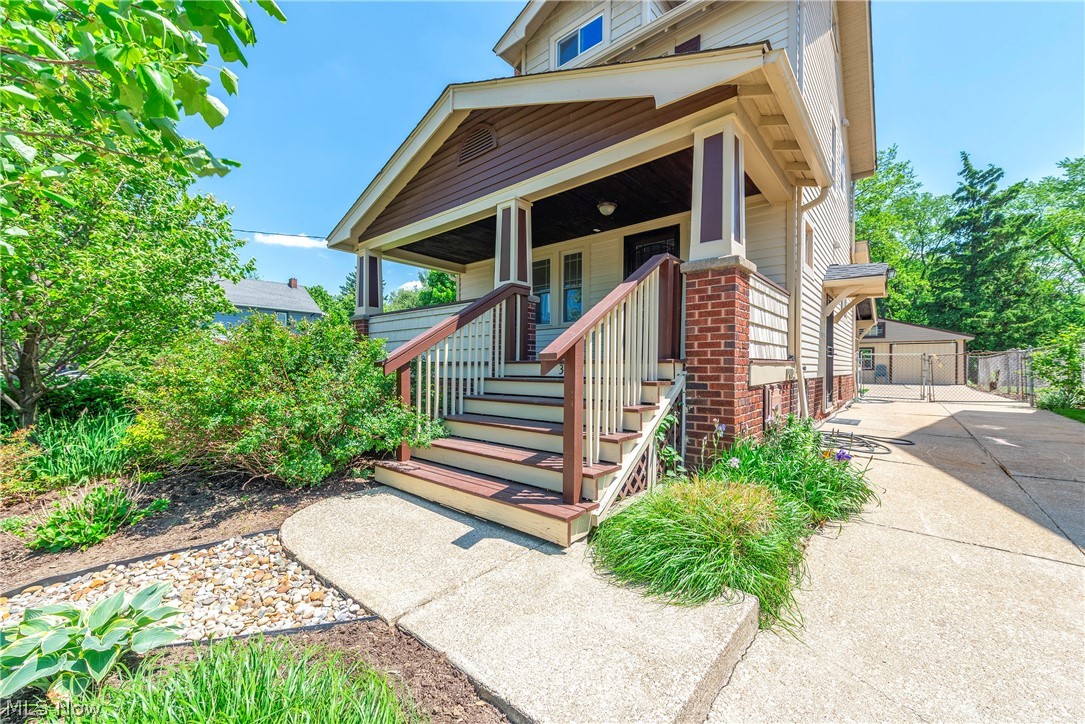 3755 Highland Road Cleveland OH 44111