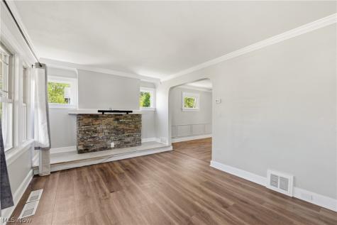 3755 Highland Road Cleveland OH 44111