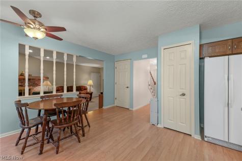 24450 Woodside Drive North Olmsted OH 44070