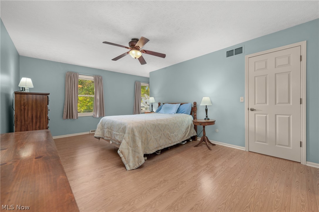 24450 Woodside Drive North Olmsted OH 44070