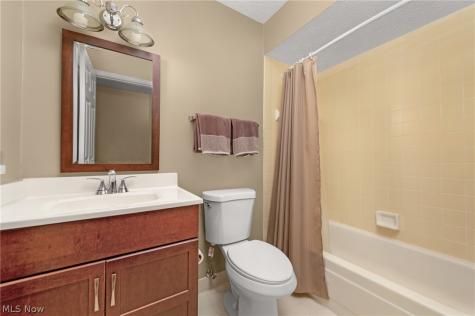 24450 Woodside Drive North Olmsted OH 44070
