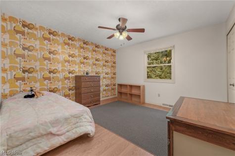 24450 Woodside Drive North Olmsted OH 44070