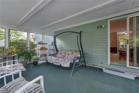 24450 Woodside Drive North Olmsted OH 44070