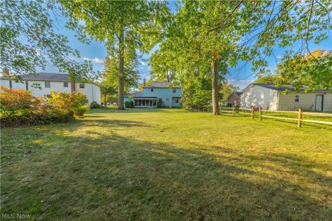 24450 Woodside Drive North Olmsted OH 44070