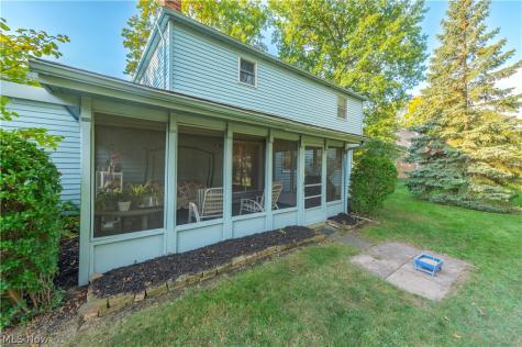24450 Woodside Drive North Olmsted OH 44070