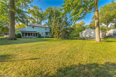 24450 Woodside Drive North Olmsted OH 44070