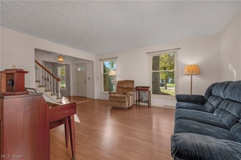 24450 Woodside Drive North Olmsted OH 44070