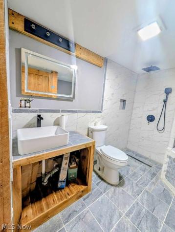 234 Township Road 581 Sullivan OH 44880