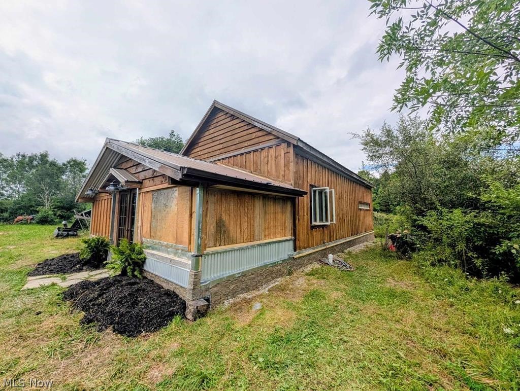234 Township Road 581 Sullivan OH 44880