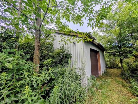 234 Township Road 581 Sullivan OH 44880