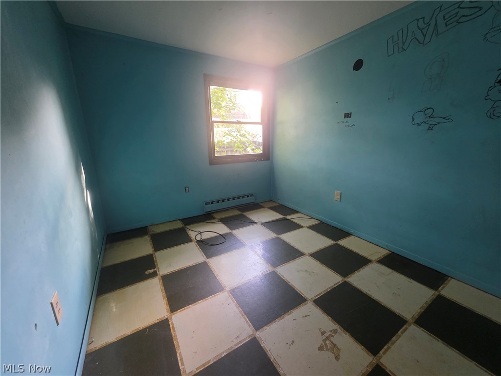 1836 Clermont Avenue NE Warren OH 44483