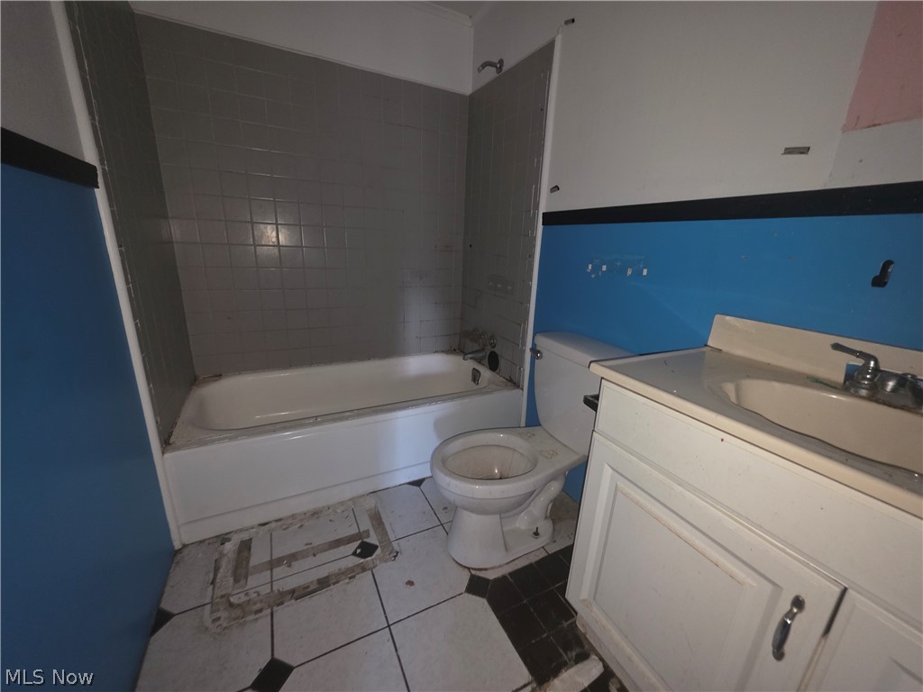 1836 Clermont Avenue NE Warren OH 44483