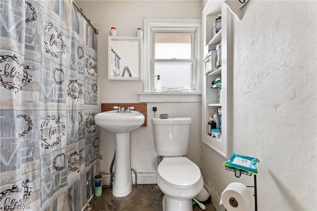 38 Walnut Court Mogadore OH 44260