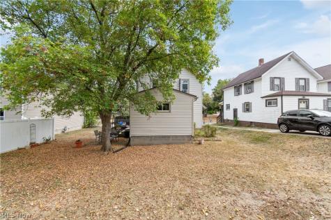 38 Walnut Court Mogadore OH 44260