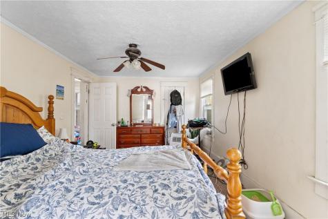 38 Walnut Court Mogadore OH 44260