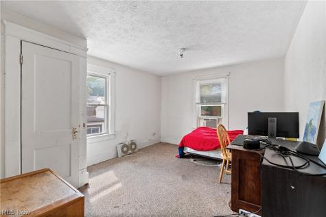 38 Walnut Court Mogadore OH 44260