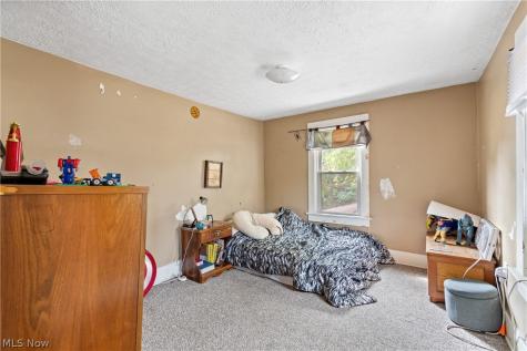 38 Walnut Court Mogadore OH 44260