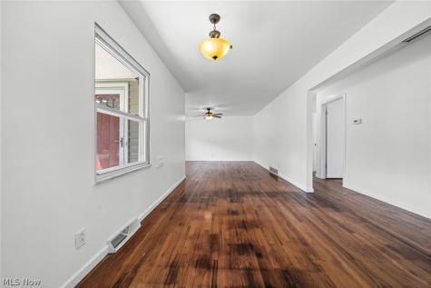 23080 Mildred Avenue North Olmsted OH 44070