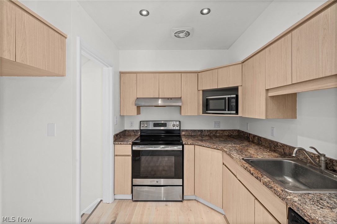 23080 Mildred Avenue North Olmsted OH 44070