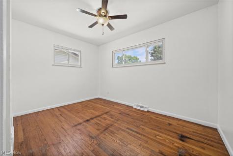 23080 Mildred Avenue North Olmsted OH 44070