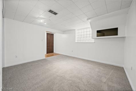 23080 Mildred Avenue North Olmsted OH 44070