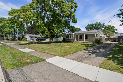 23080 Mildred Avenue North Olmsted OH 44070