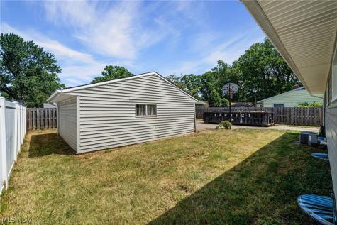 23080 Mildred Avenue North Olmsted OH 44070